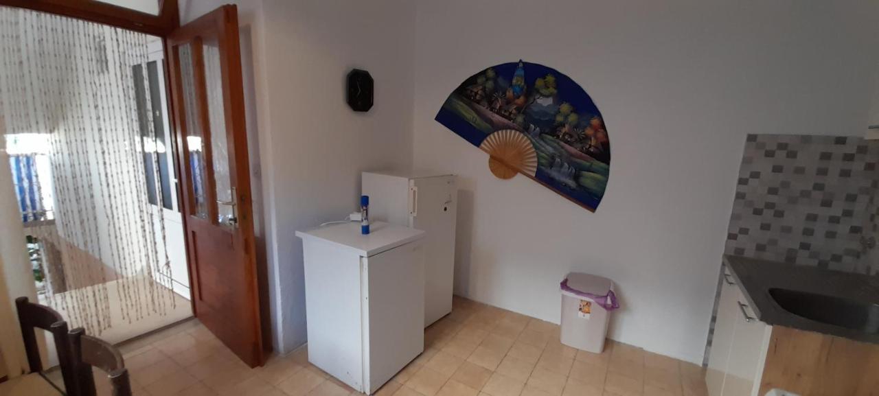Vila Kamena 49 Tučepi Exterior foto